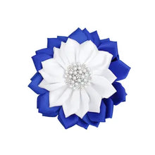 Load image into Gallery viewer, Blue and White Fabric Flower Pearl Brooch